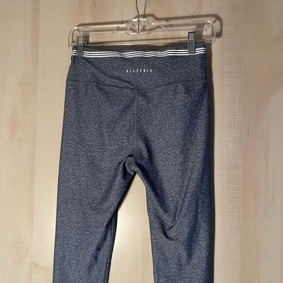 All Fenix blue leggings, size small‎ - Picture 10 of 16